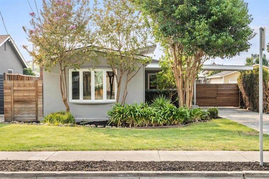 455 Menker Avenue - Photo 1
