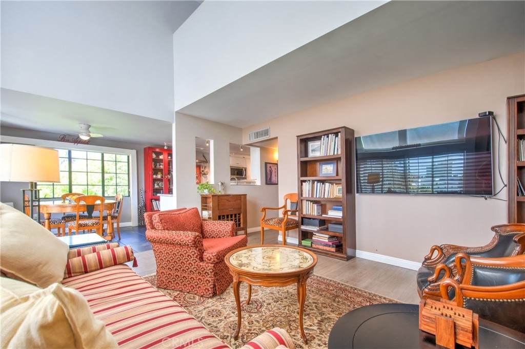 303 9th Street - Photo 1