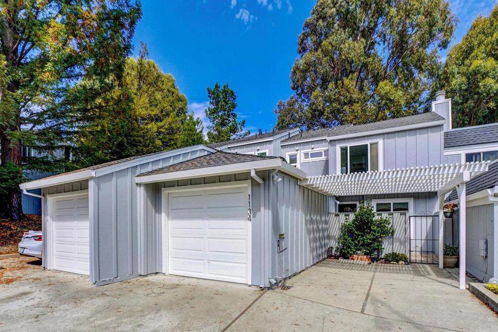 1134 Continentals Way - Photo 1