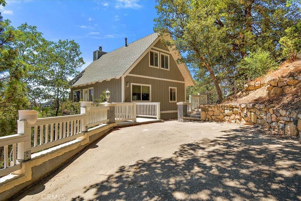 1135 Yukon - Photo 1
