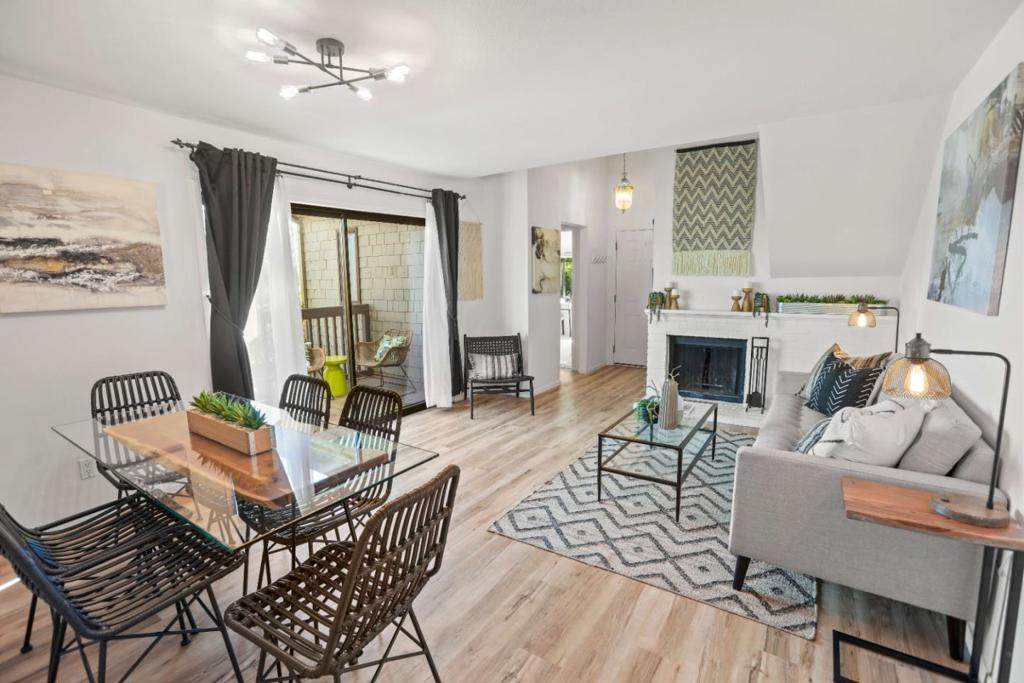 142 Cypress Place - Photo 1