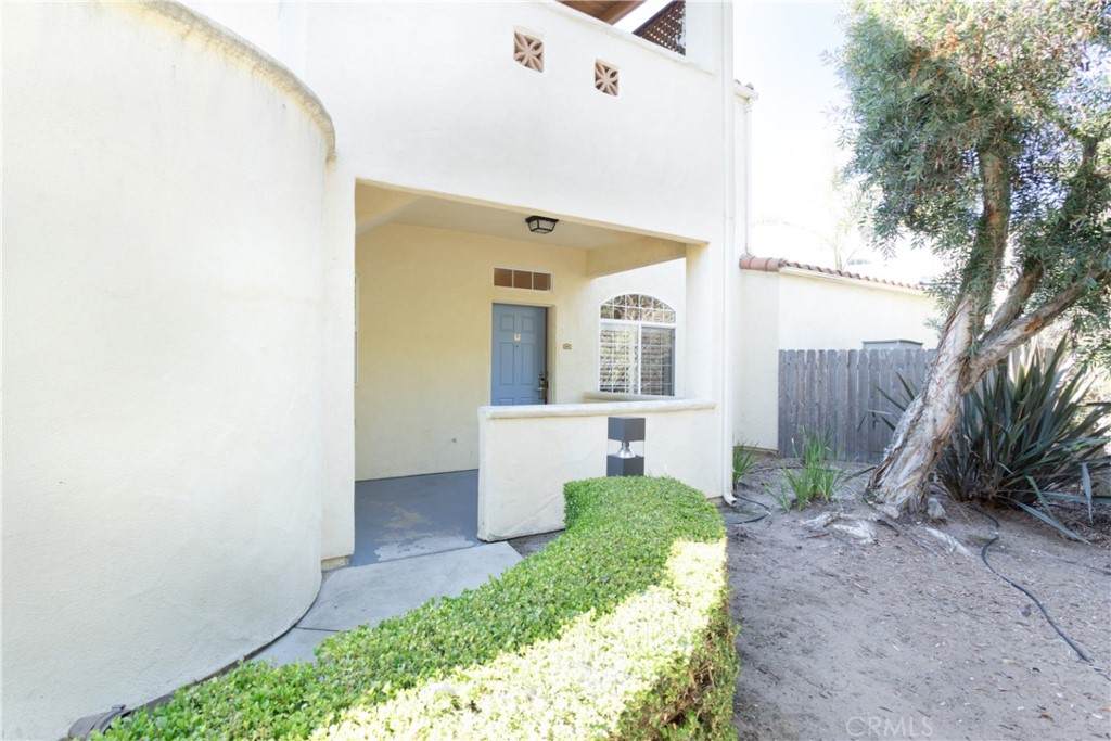 444 Pier Avenue - Photo 1