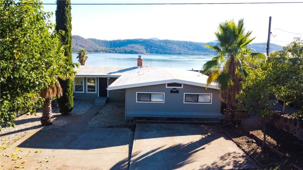 13647 Lakeshore Drive - Photo 1