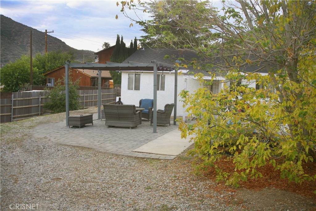 4200 Maple Trail - Photo 1