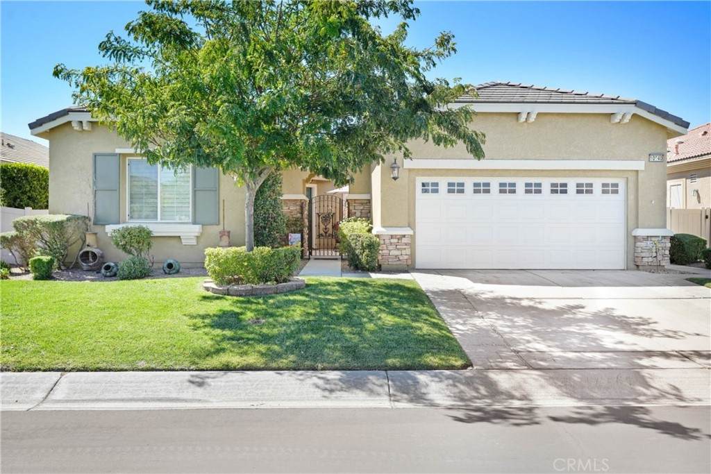 10940 Katepwa Street - Photo 1