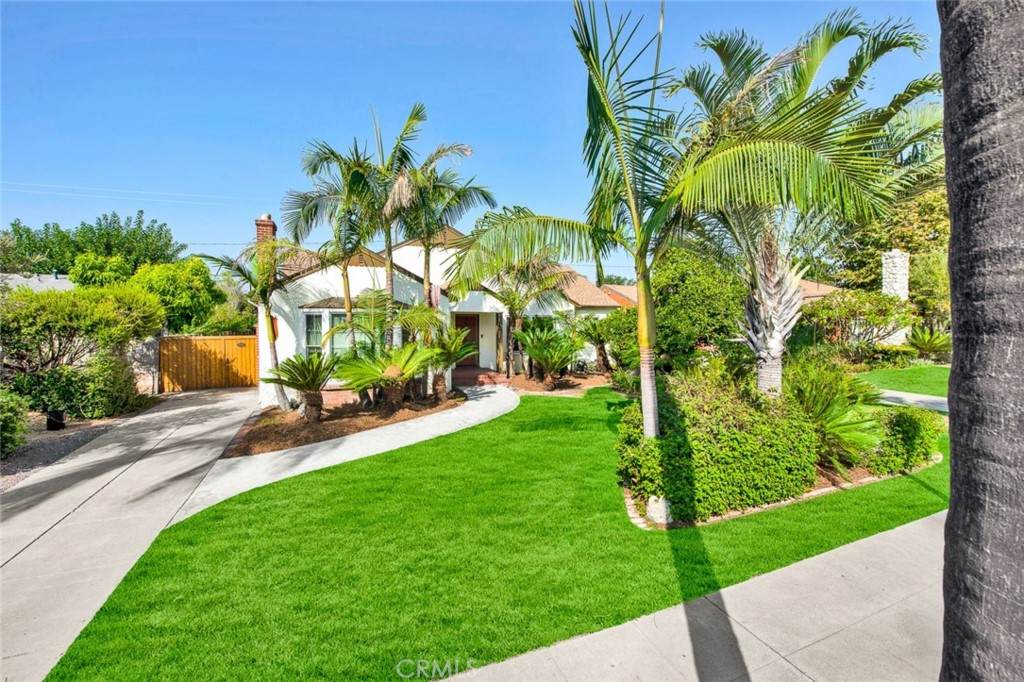 1722 Flower Street - Photo 1