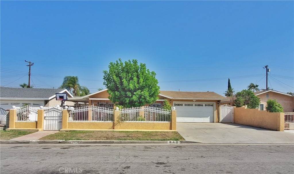 842 Olympus Avenue - Photo 1