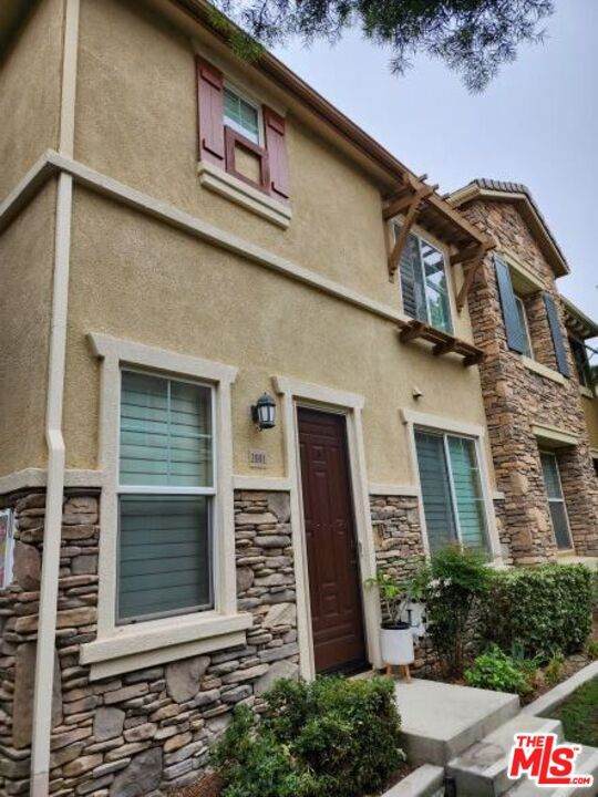 30505 Canyon Hills Road - Photo 1