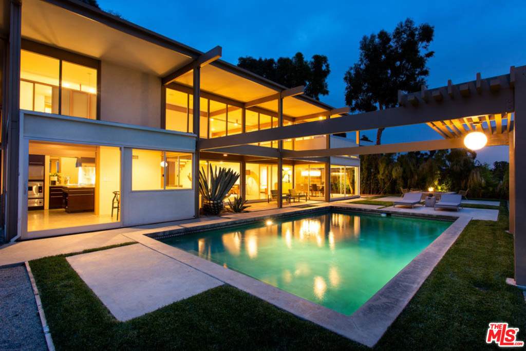 9892 Beverly Grove Drive - Photo 1