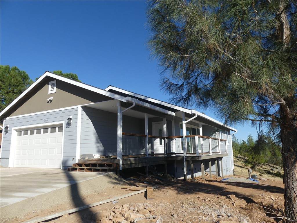 10888 Skyview Drive - Photo 1