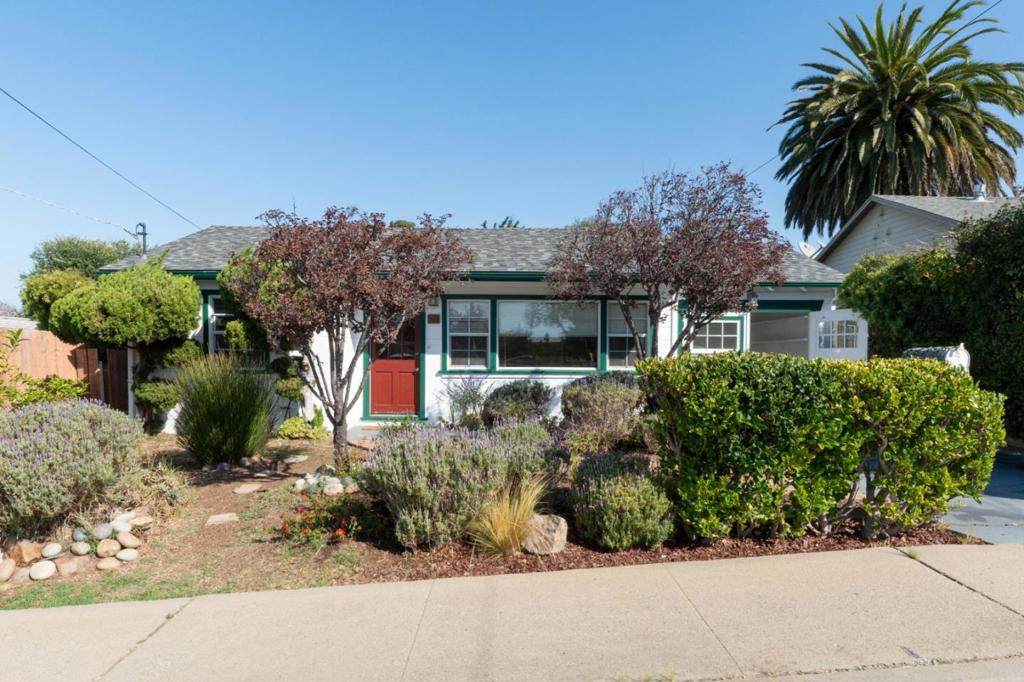 1141 Wanda Ave - Photo 1