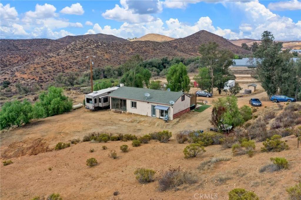 41085 Sage Road - Photo 1