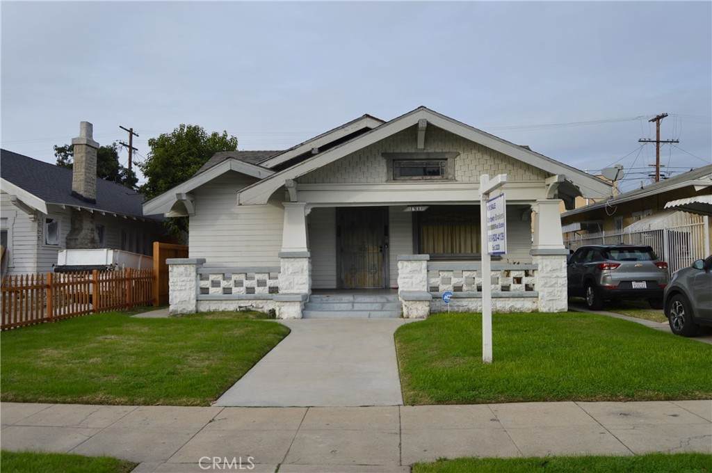 1611 48th Street - Photo 1