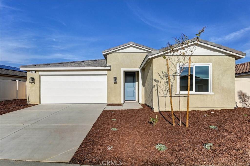1620 Easton Lane - Photo 1