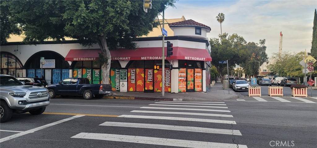 2301 Pico Boulevard - Photo 1