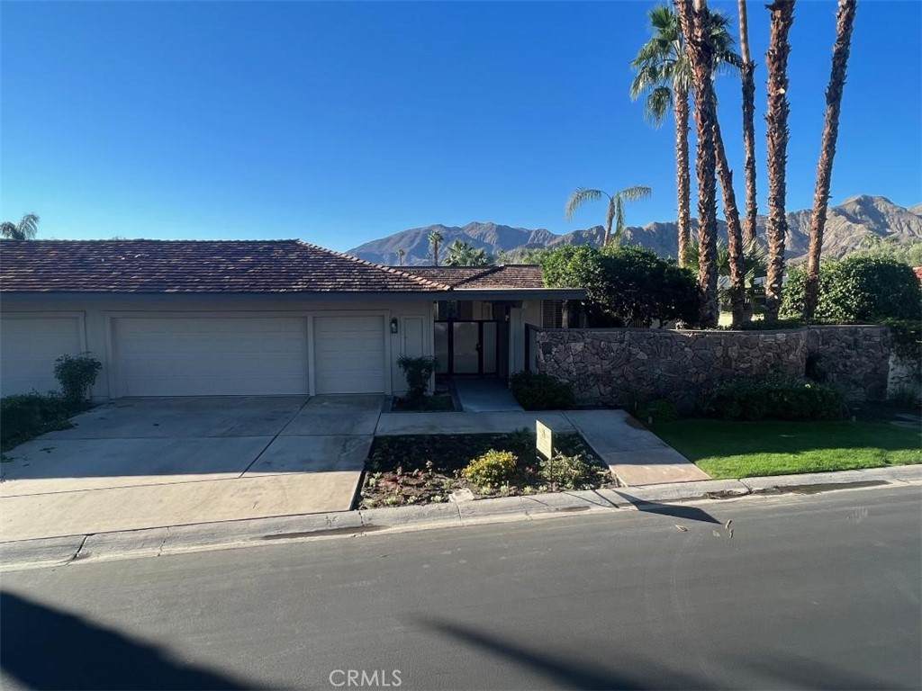 130 Yale Drive - Photo 1
