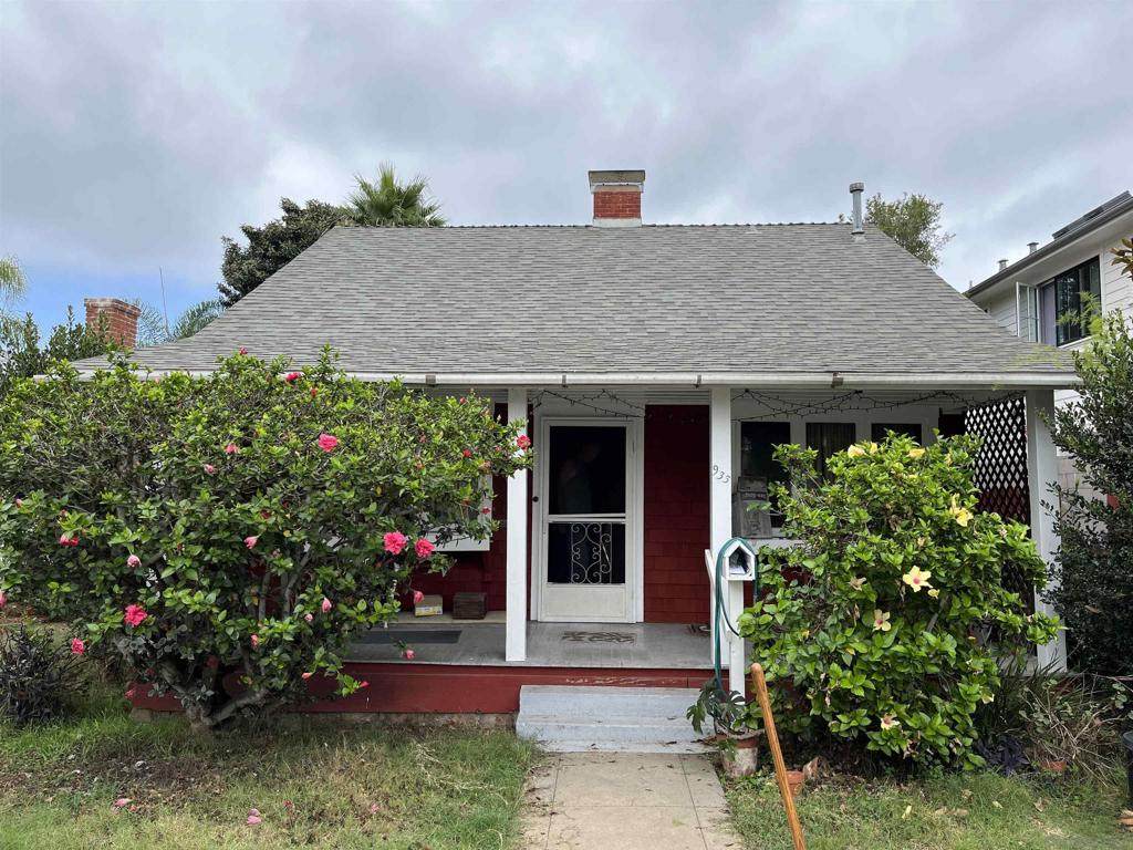 933 I Ave - Photo 1