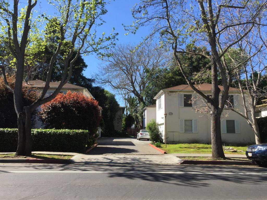 1039 Laurel Street - Photo 1