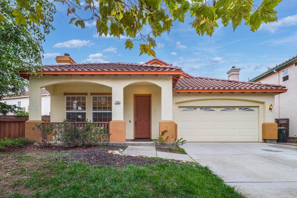 1785 Londonderry Way - Photo 1