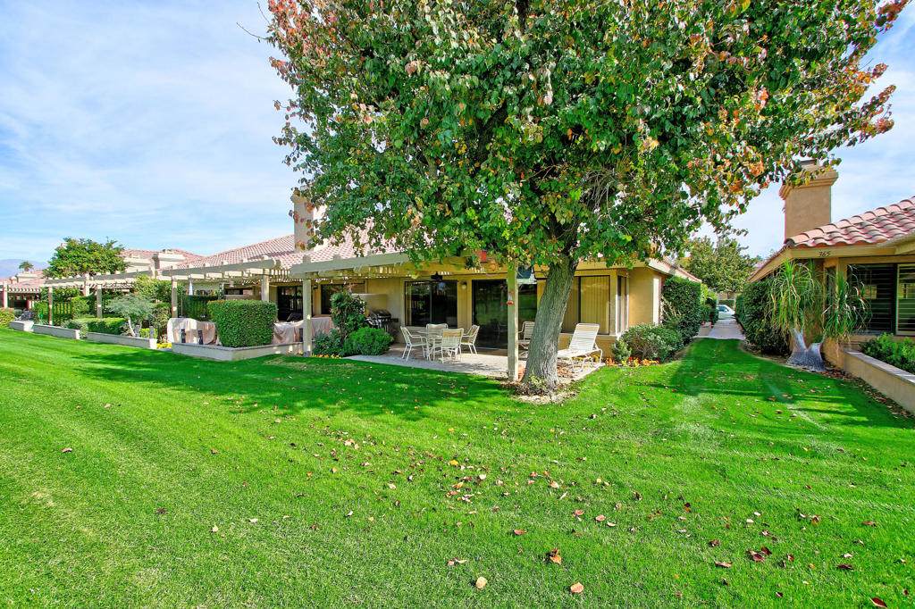 41351 Woodhaven Drive - Photo 1