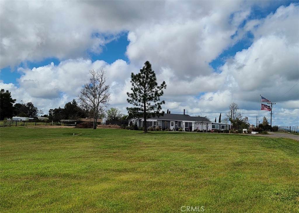 5985 Whispering Oak Way - Photo 1