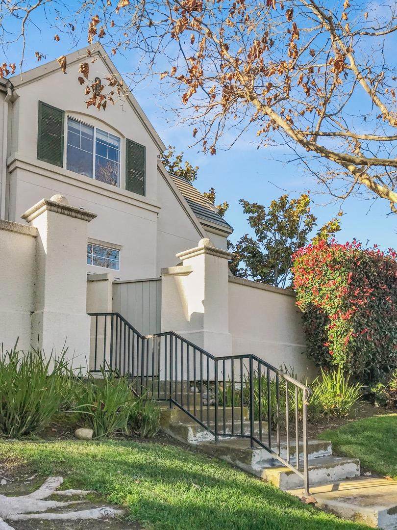 564 Blackwood Terrace - Photo 1