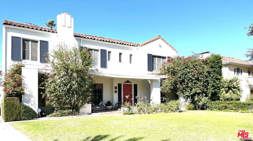 1669 Wellington Road - Photo 1