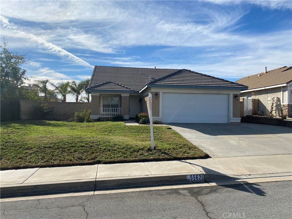 5562 Horseshoe Way - Photo 1