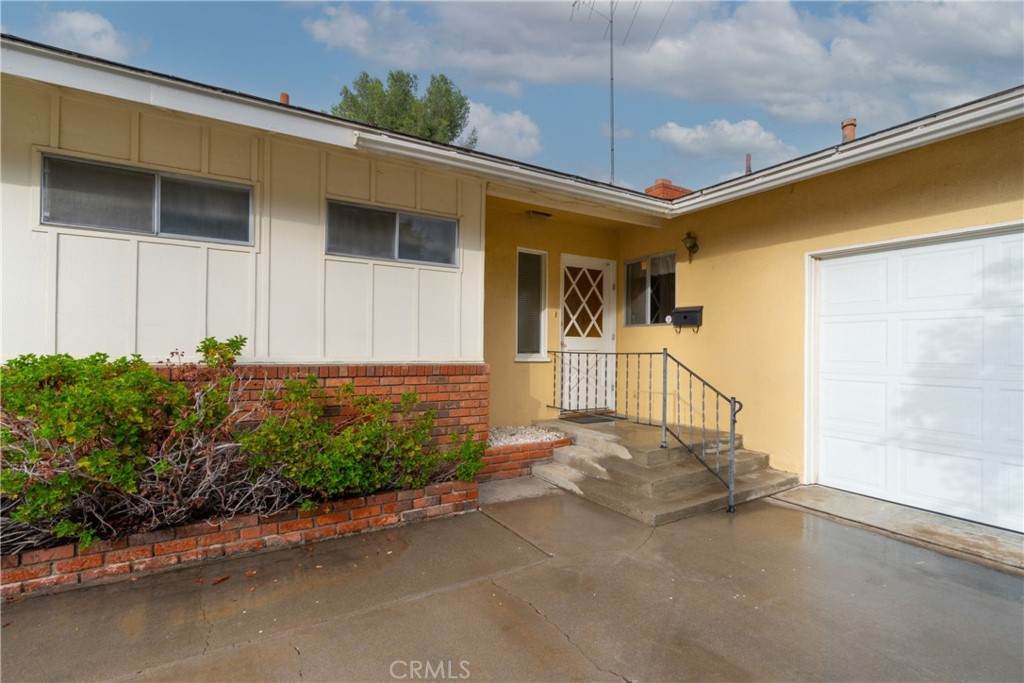 6146 Rhonda Road - Photo 1
