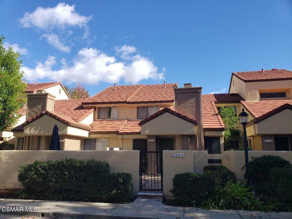 5385 Birchcroft Street - Photo 1