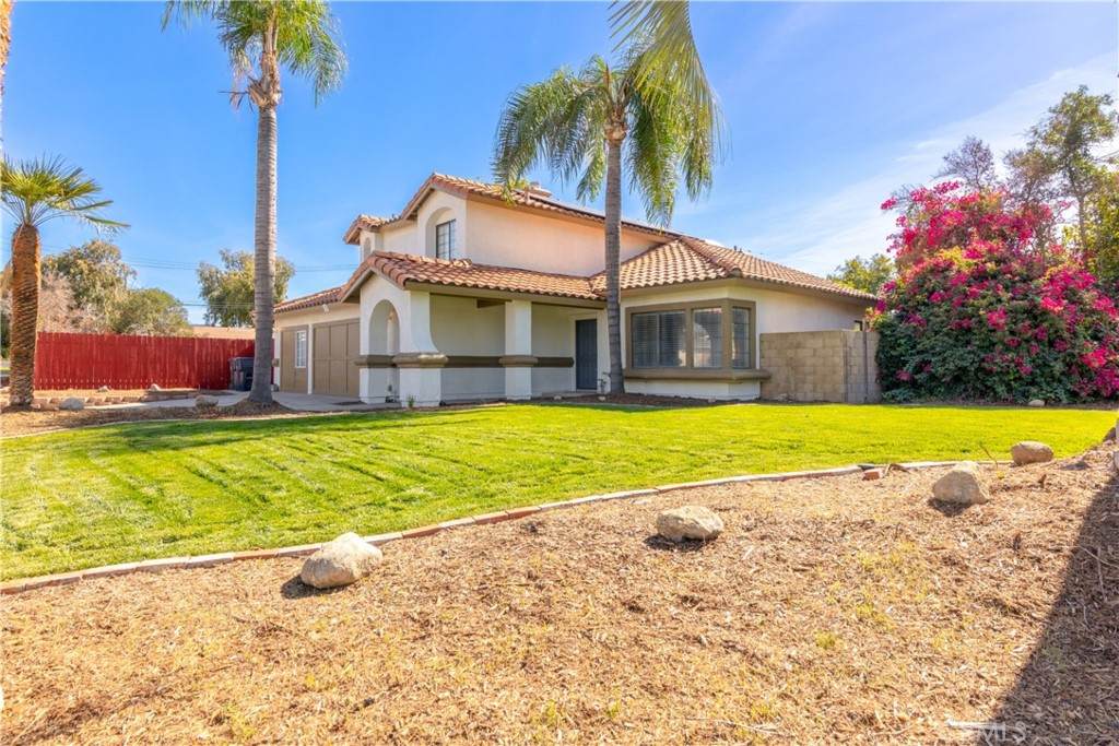 12 Pioneer Avenue - Photo 1
