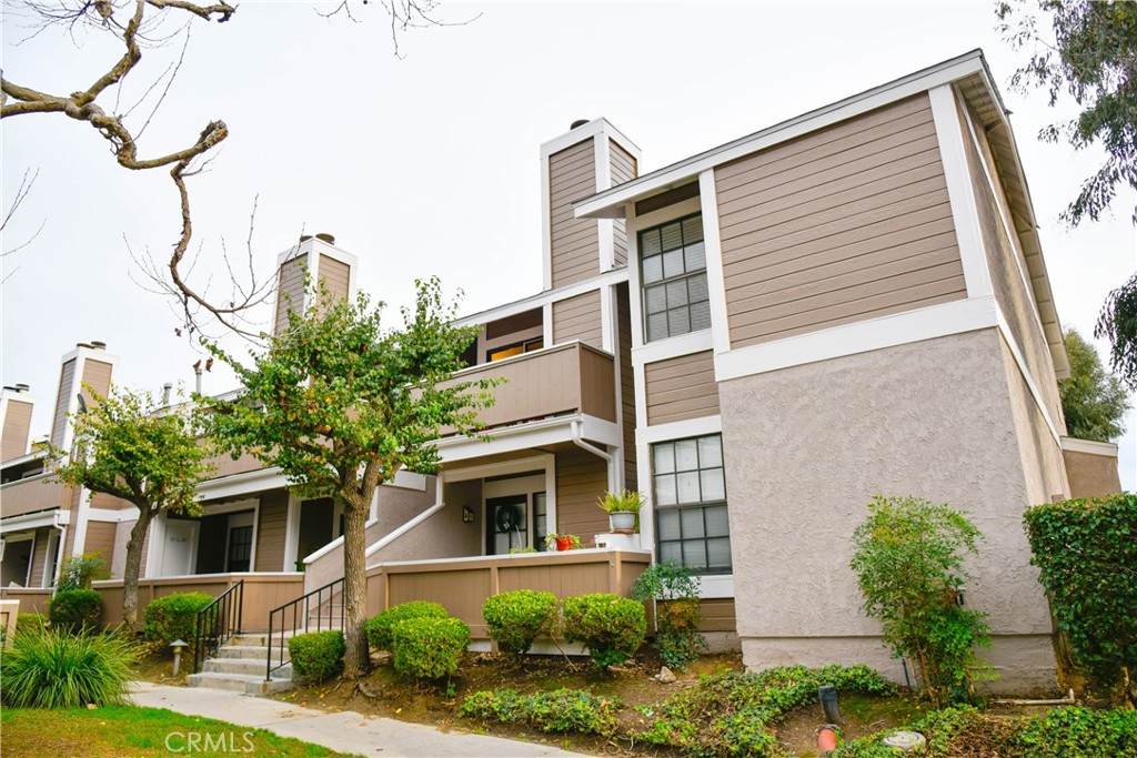 1521 Raitt Street - Photo 1