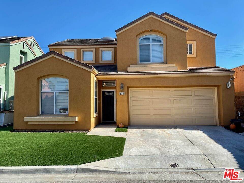 214 Bowen Avenue - Photo 1