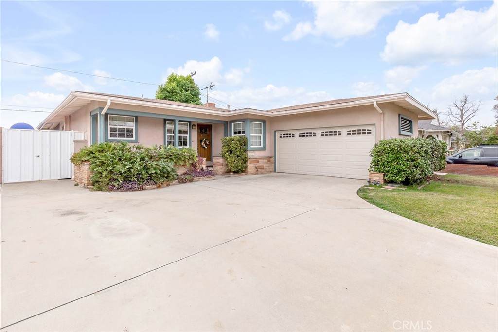 16126 Lisco Street - Photo 1