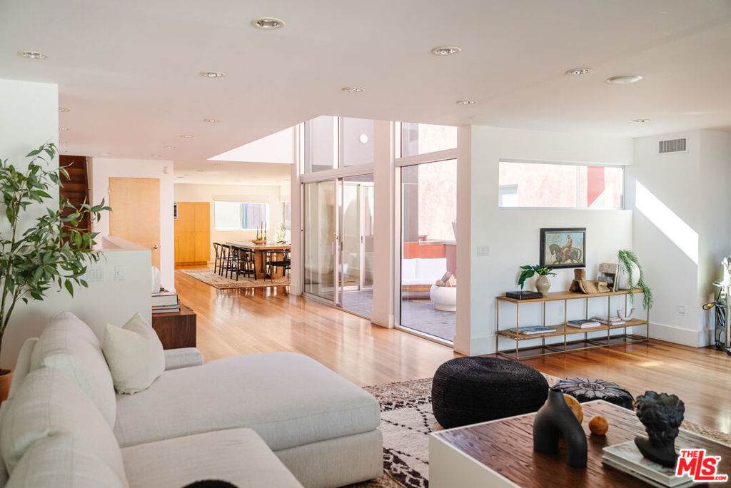 1320 Abbot Kinney Boulevard - Photo 1