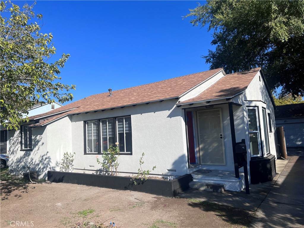 2821 Cedar Street - Photo 1