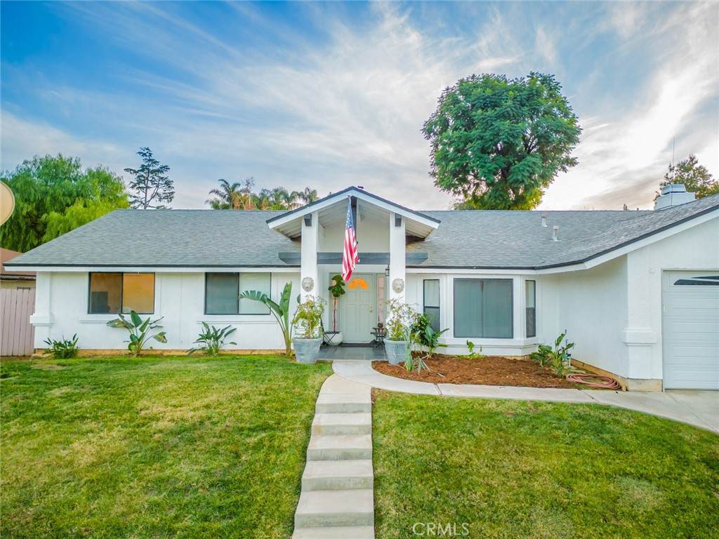 12784 Thomas Road - Photo 1