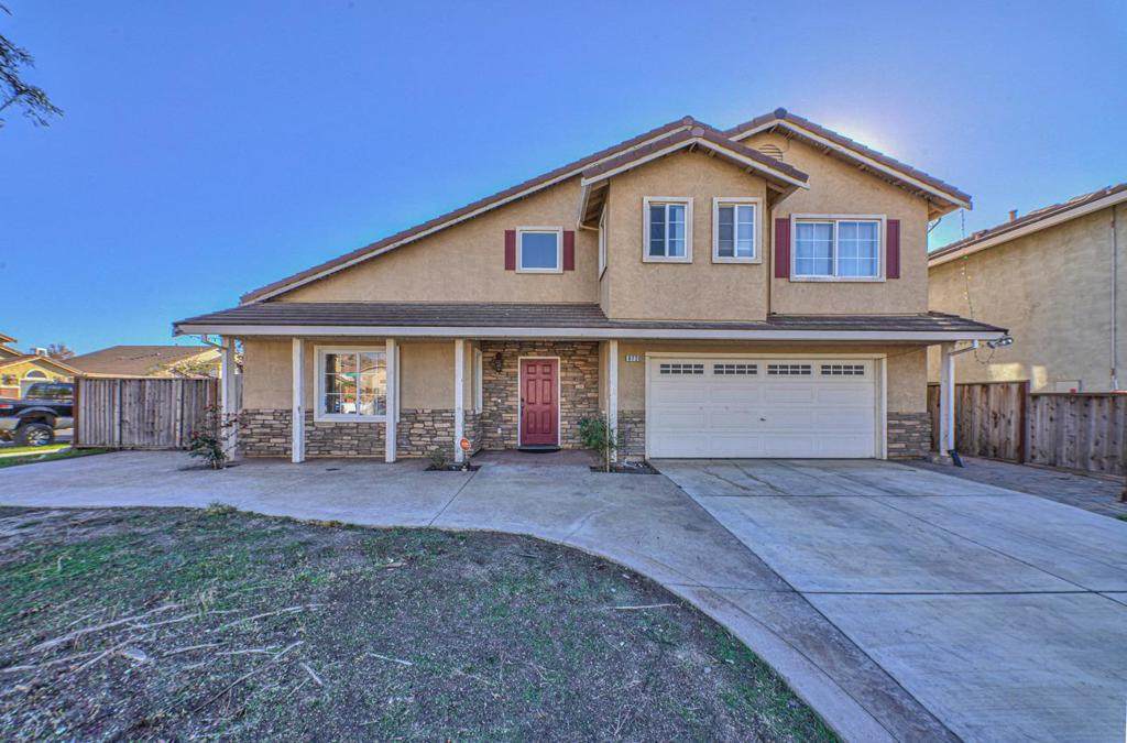 872 Santa Cruz - Photo 1