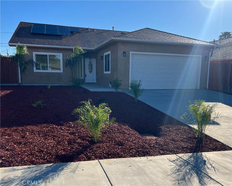378 Avenue 3 - Photo 1