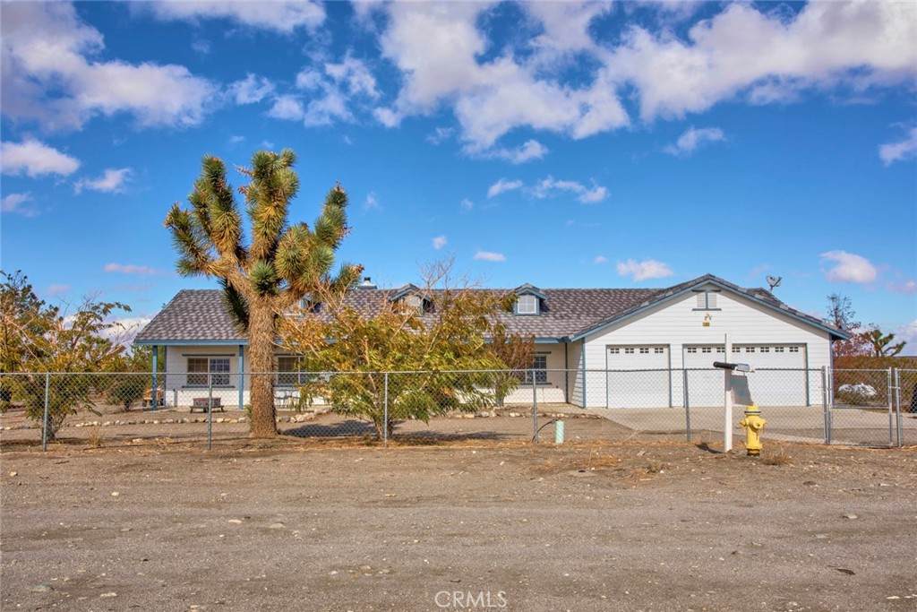 3884 Luna Road - Photo 1