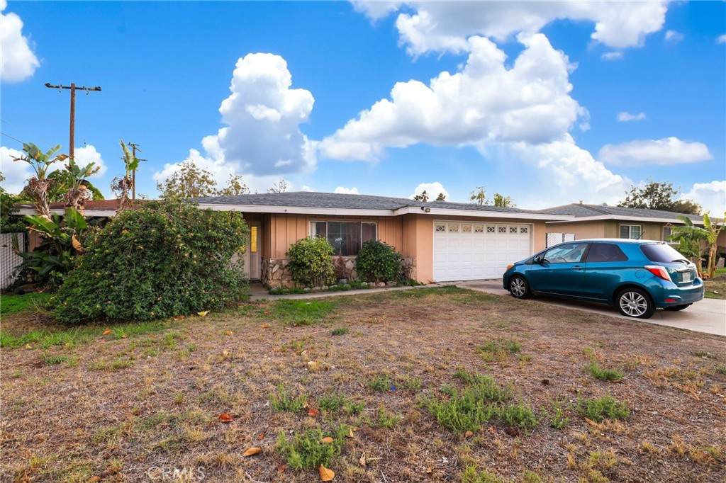 395 Easton Street - Photo 1
