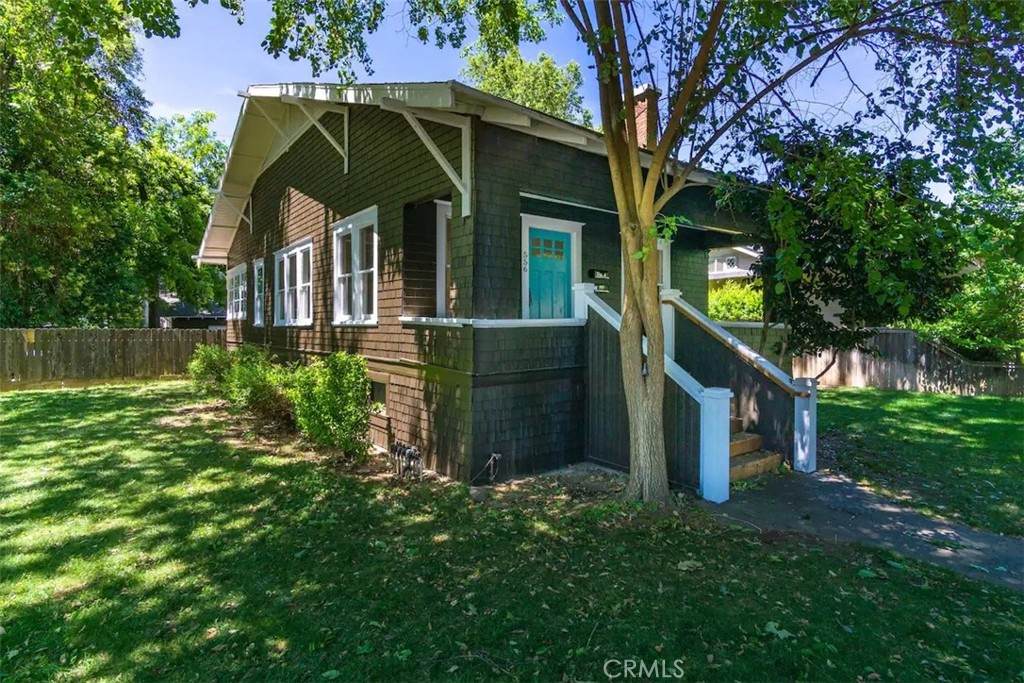 556 4th Street - Photo 1