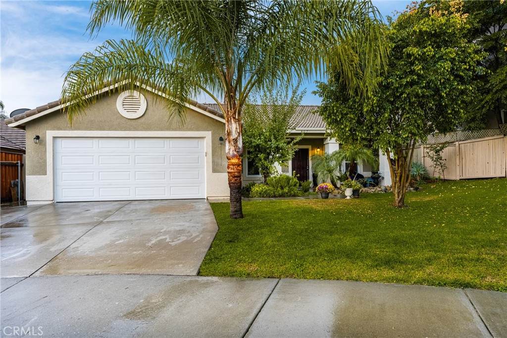 807 Solano Court - Photo 1