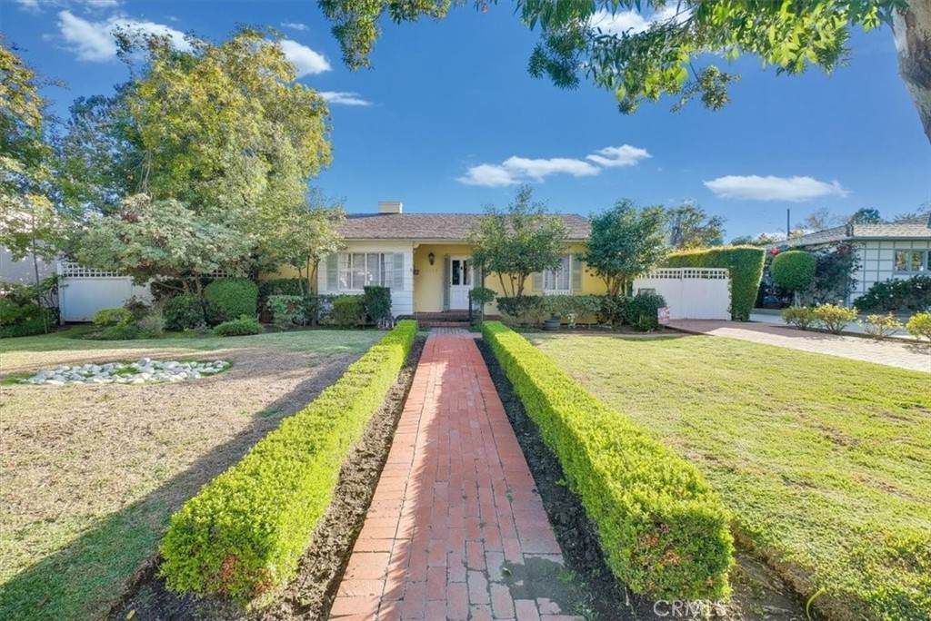 3554 Yorkshire Road - Photo 1
