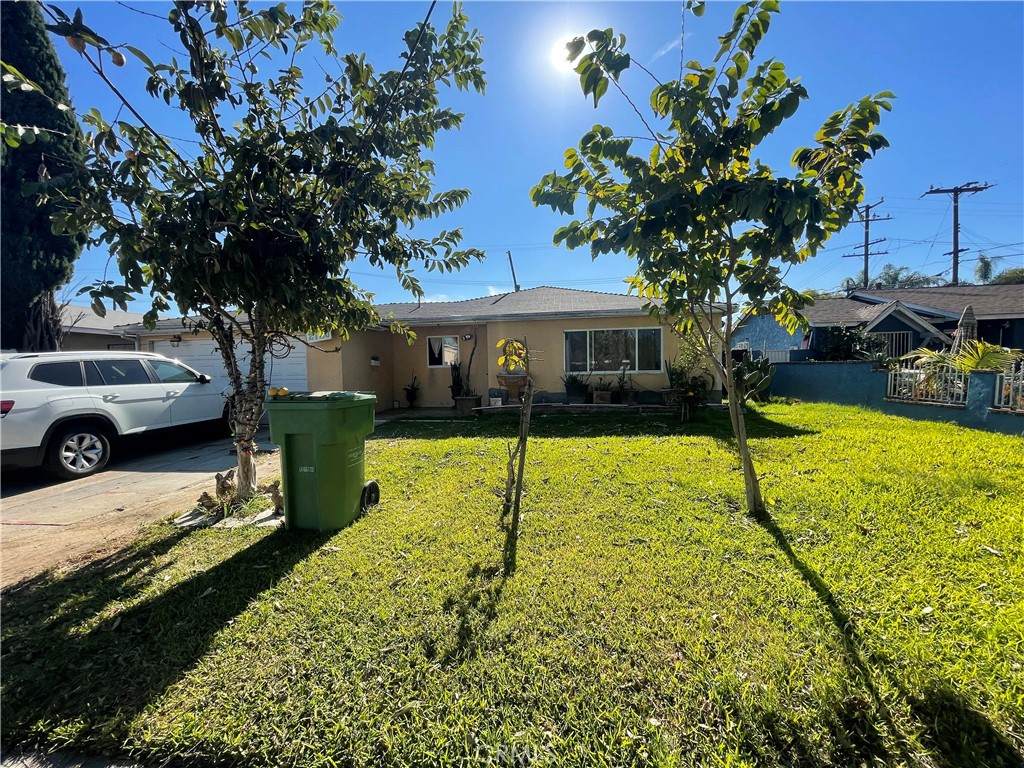 2726 Pendleton Avenue - Photo 1