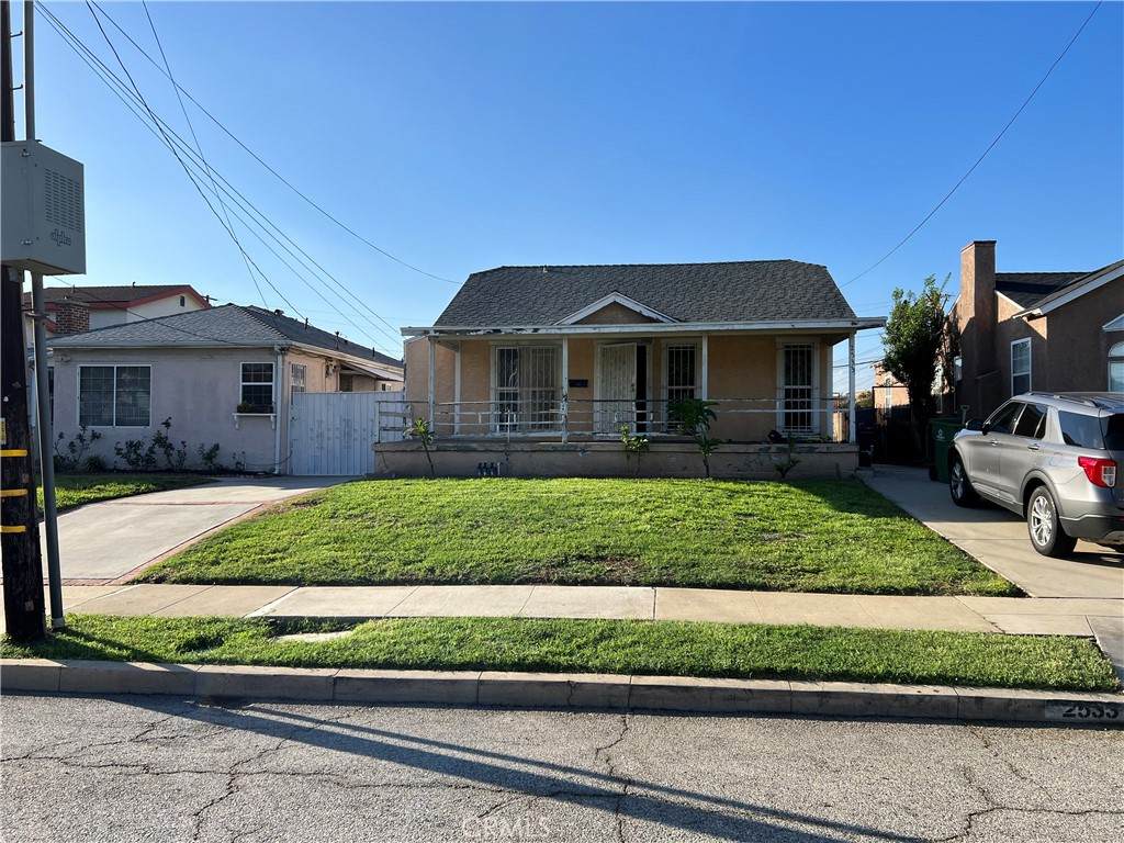 2533 Montezuma Avenue - Photo 1