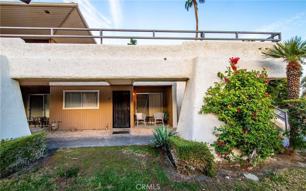 420 Villa Court - Photo 1