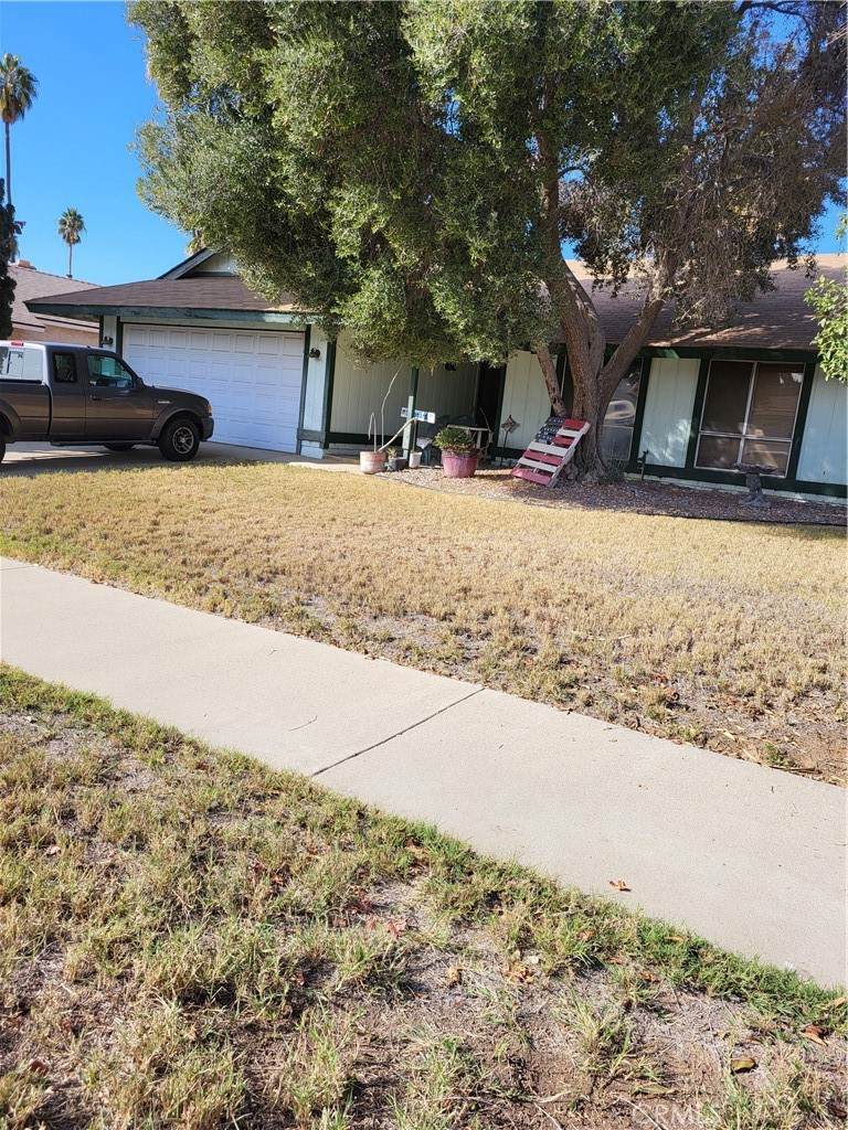 9559 Hermitage - Photo 1