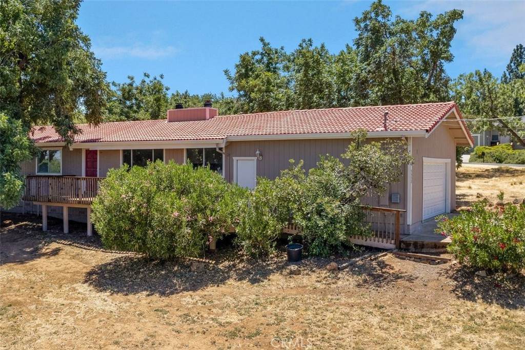 5552 Chinook Dr. - Photo 1