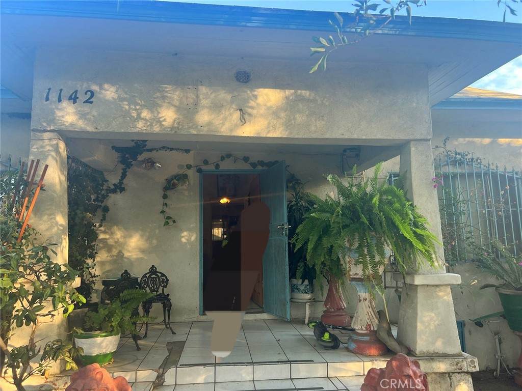 1142 Dacotah Street - Photo 1